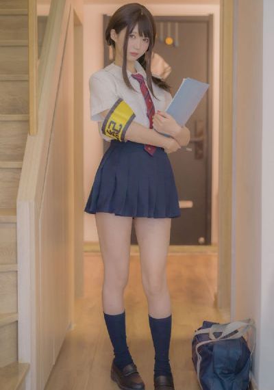邻居叫我吸她奶dh