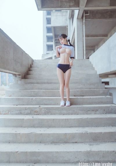 宝贝你的奶好大我想吃免费视频