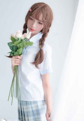 三只裸熊
