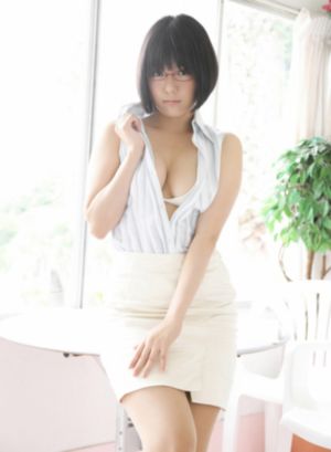 女同志在一三人行亚洲女