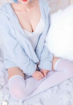 《内衣办公室》