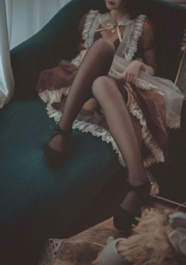 椎名由奈女教师