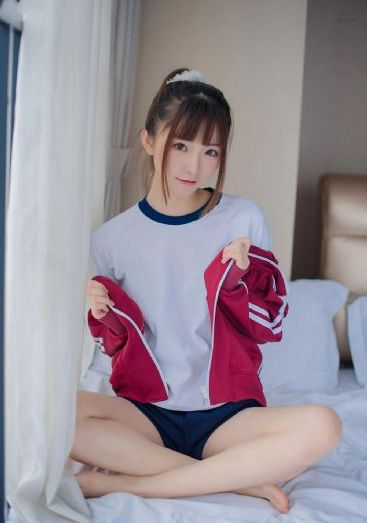 女大学生的沙龙室在线